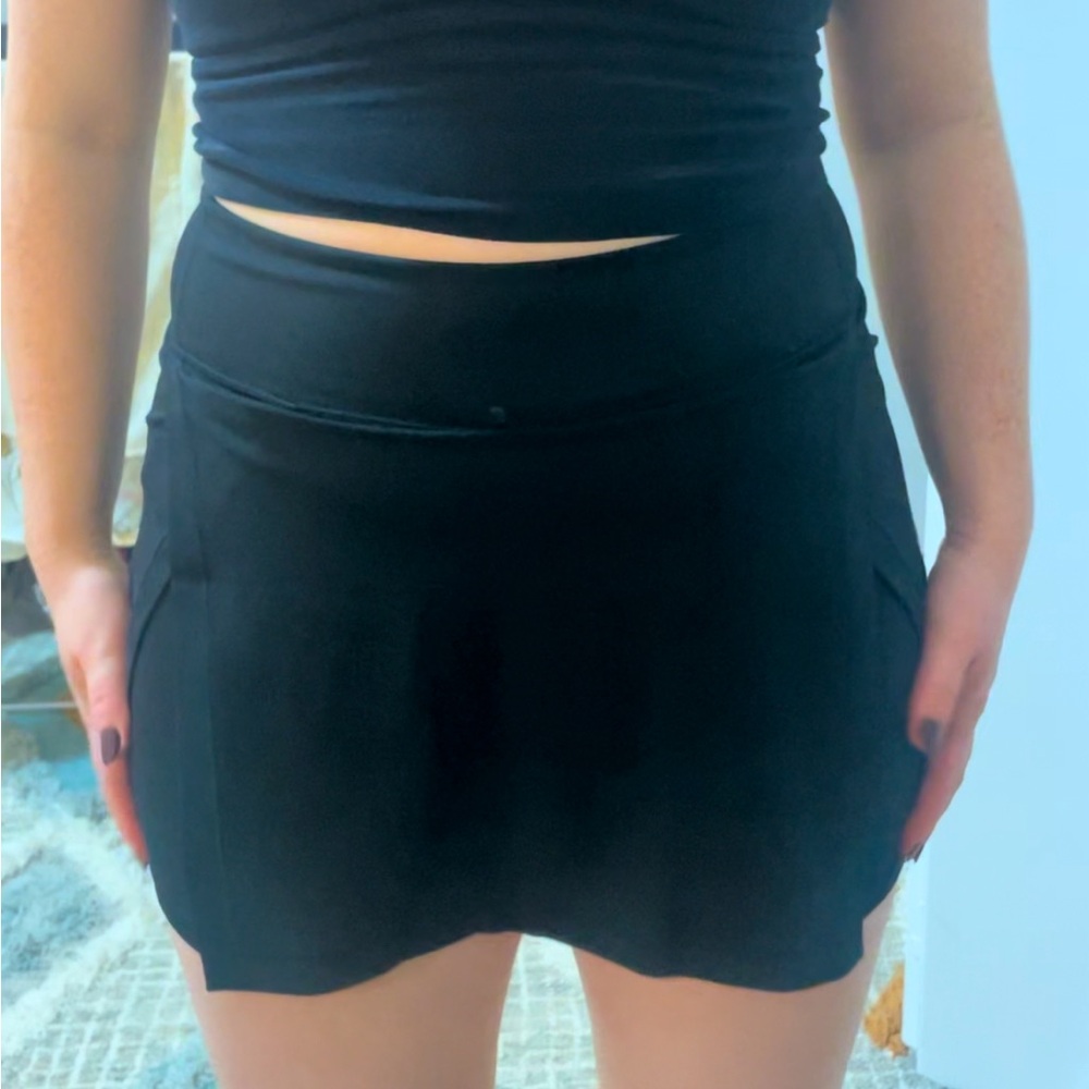 Athleta Girl Black Tennis Skirt / skort